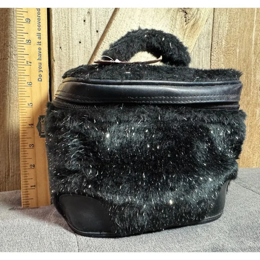 NWOT Claires Faux Fur Plush & Vinyl Black Zipper Cosmetic Bag W/Handle 7